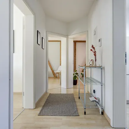 Dachgeschoss-apartment / Ruhig / Zentrale Lage Nahe Staatstheater / Hbf Apartment Wiesbaden