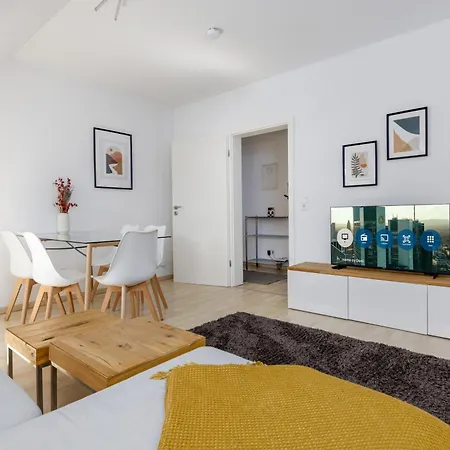 By Doni I Serviced I Ruhig I Zentral Nahe Rmcc, Staatsheater & Landtag Apartment