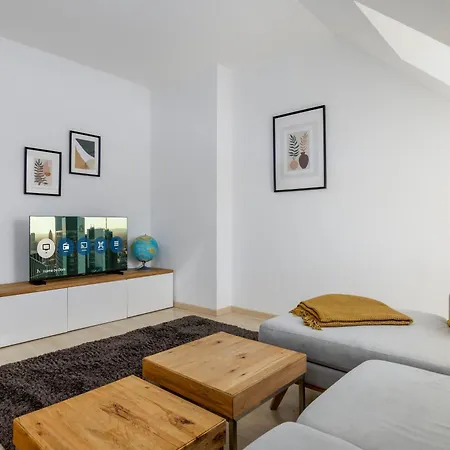 Apartment By Doni I Serviced I Ruhig I Zentral Nahe Rmcc, Staatsheater & Landtag *
