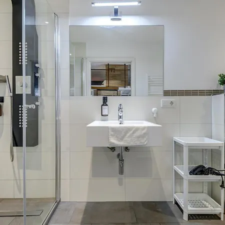 By Doni I Serviced I Ruhig I Zentral Nahe Rmcc, Staatsheater & Landtag * Висбаден